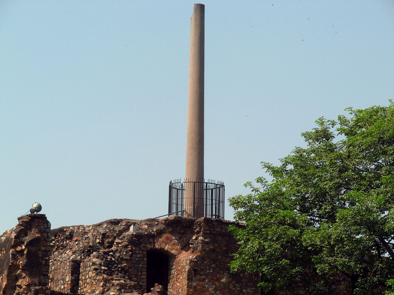 Topra Pillar, Pillar Architecture